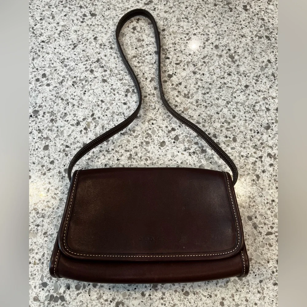 Vintage Coach Brown Leather Shoulder Bag - Picture 3 of 14